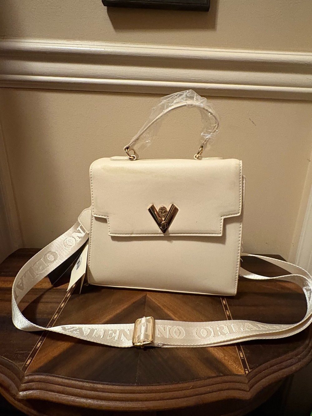 Valentino Orlandi Cream Structured Crossbody Bag with Gold V Accent